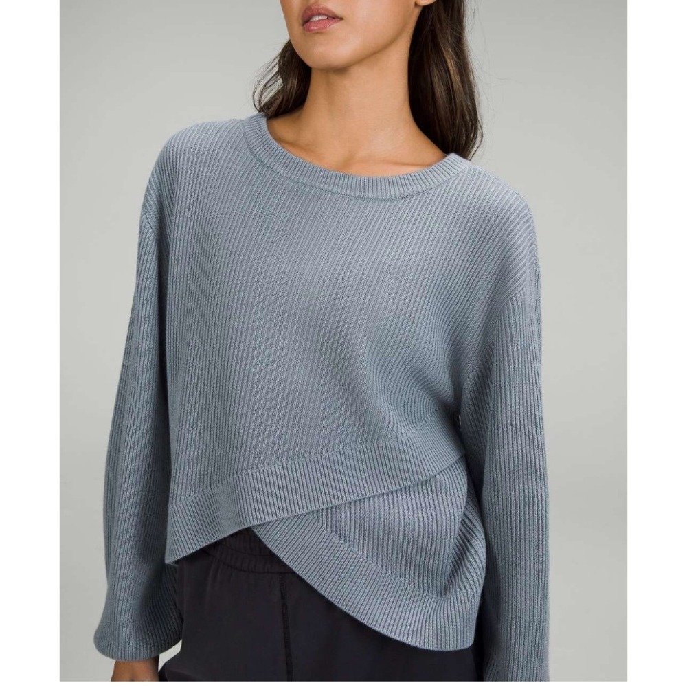 Lululemon Reversible Crossover Sweater Chambray- Size 6 Ribbed Pullover Cashmere